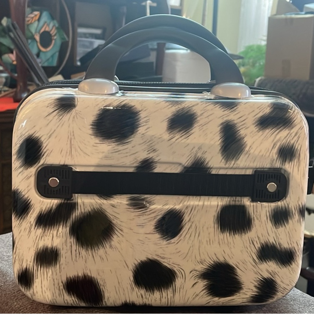 Stylish Black and White Women's Bag